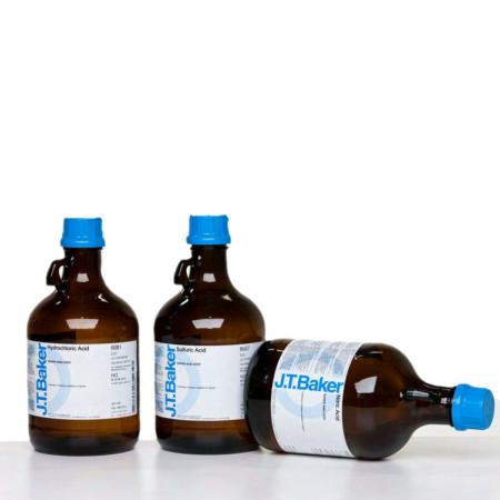 Acetonitril a methanol gradient grade nadále levně. Obl&iacute;ben&aacute; HPLC rozpou&scaron;tědla acetonitril a methanol pro gradientov&eacute; a izokratick&eacute; eluce J.T.Baker jsou podle na&scaron;ich zji&scaron;těn&iacute; použ&iacute;v&aacute;na se st&aacute;le vět&scaron;&iacute;m z&aacute;jmem. Rozhoduj&iacute;c&iacute;mi faktory jsou zde vysok&aacute; kvalita a přijateln&aacute; cena.&nbsp; Proto u těchto rozpou&scaron;tědel budeme pokračovat se sn&iacute;žen&yacute;mi cenami &nbsp;470 Kč + DPH za 2,5 l l&aacute;hev acetonitrilu, 250 Kč + DPH za 2,5 l l&aacute;hev methanolu až do konce května 2012 (detaily v př&iacute;loze). Věř&iacute;me, že si užijete prodloužen&eacute; obdob&iacute; v&yacute;hodn&yacute;ch cen, abyste mohli plně zhodnotit tato vysoce kvalitn&iacute; rozpou&scaron;tědla ve Va&scaron;em chromatografick&eacute;m syst&eacute;mu.